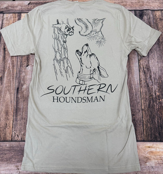 Treed Squirrel Up Close Southern Houndsman T-Shirt