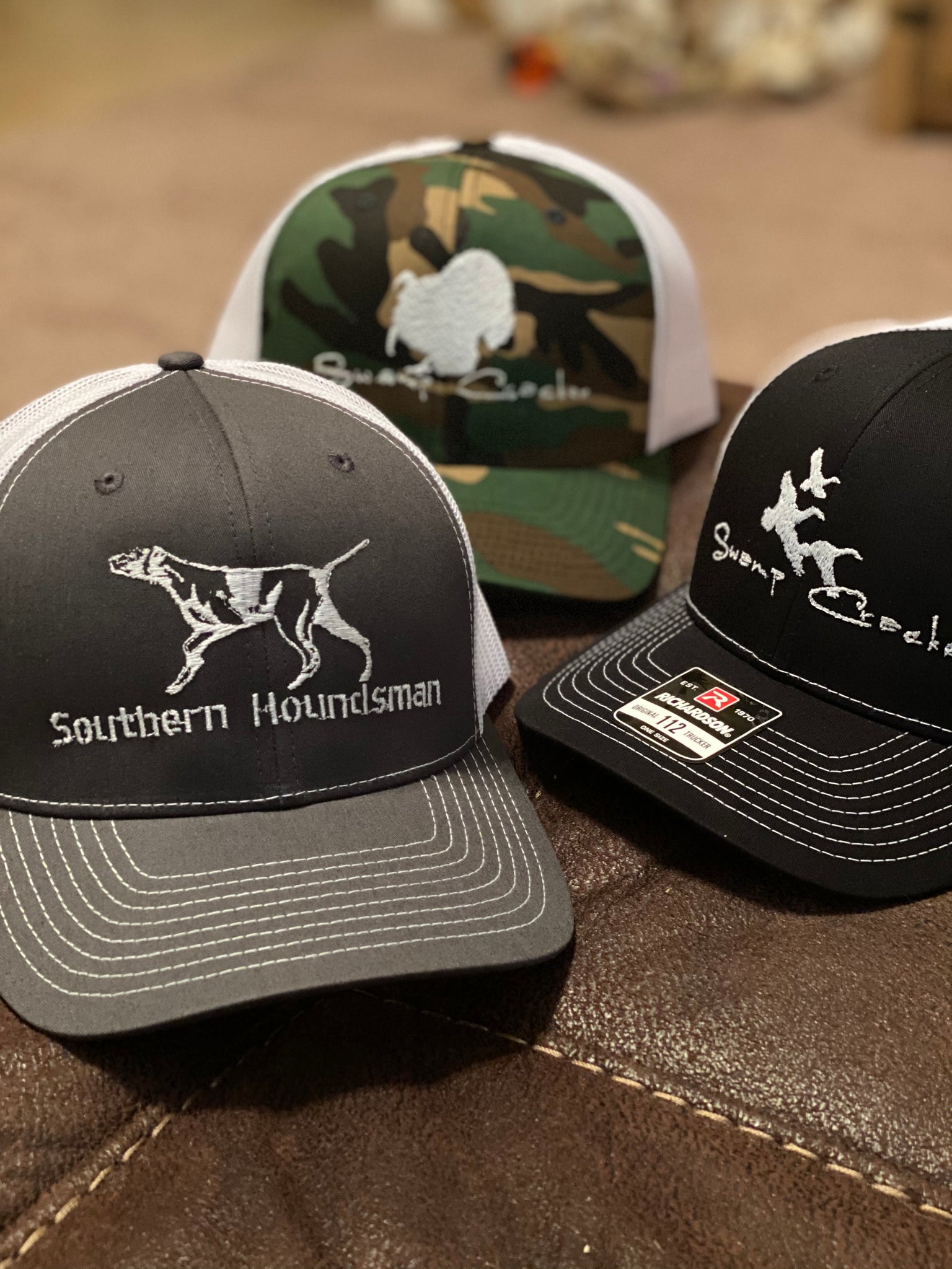Southern Houndsman Pointer Logo Snapback Hat, Maroon/White