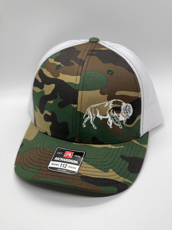 Wandering Buffalo Outline Swamp Cracker Snapback Hat